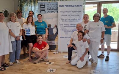 Voluntariado Reiki con idic15